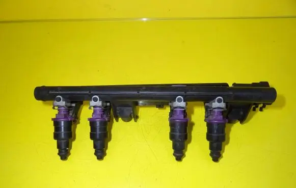 Renault Twingo I Fuel main line pipe 7700114546