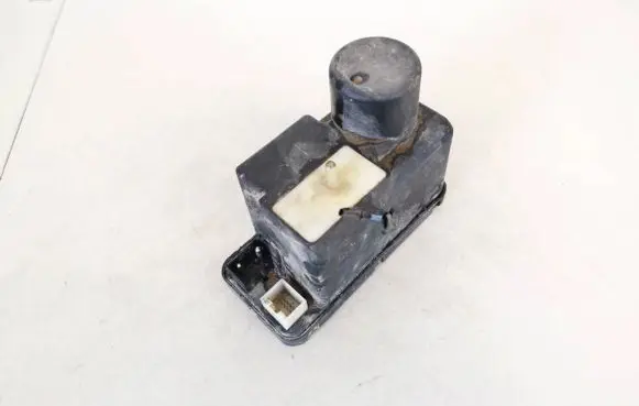 Audi 80 90 S2 B4 Vacuum pump 4a0862257c
