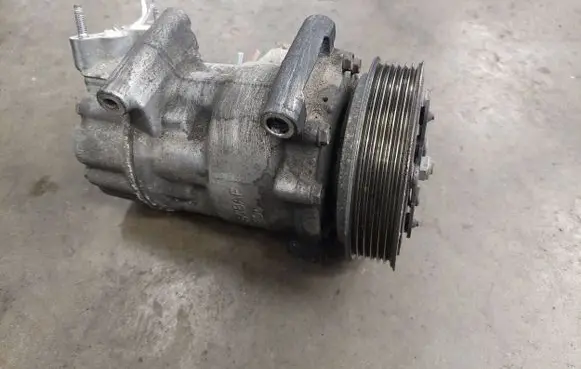 Peugeot 207 Air conditioning (A/C) compressor (pump) 9659875780 02967303861
