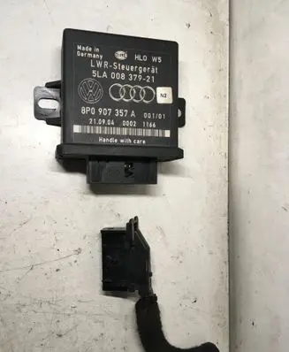Audi A3 S3 8P Light module LCM 8P0907357A