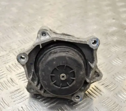 BMW 2 F22 F23 Engine mount bracket 6859407