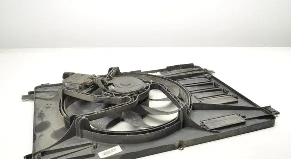 Volvo S60 Electric radiator cooling fan 31305135