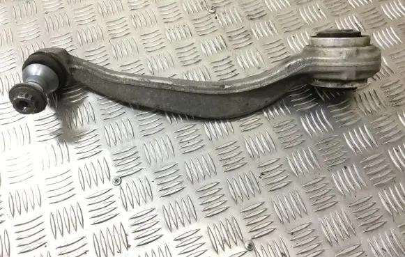 Mercedes-Benz C W205 Front lower control arm/wishbone A20500