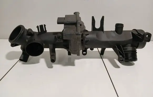 Volkswagen PASSAT B7 Electric throttle body valve 03C128063A A2C53104475 180311011653