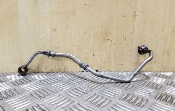 Peugeot 208 Turbo turbocharger oiling pipe/hose 9684656580