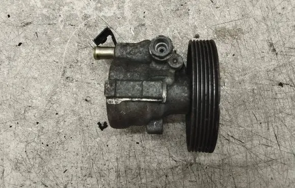 Mitsubishi Carisma Power steering pump 8200071050 26083376