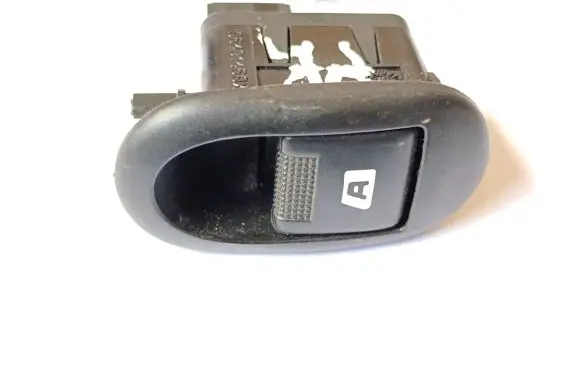 Citroen C3 Electric window control switch 96401469