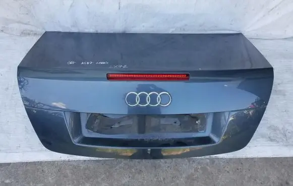 Audi A4 S4 B7 8E 8H Tailgate/trunk/boot lid