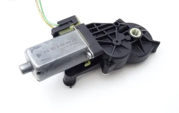 Mercedes-Benz E W211 Seat adjustment motor 0390203213