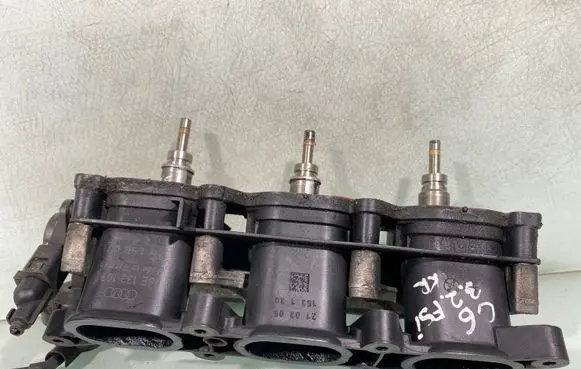 Audi A6 S6 C6 4F Fuel injectors set 06E133109E 06D133036D