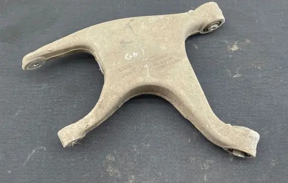Audi A7 S7 4G Rear upper control arm/wishbone 8R0505311F