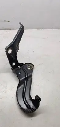 Audi A6 S6 C6 4F Intercooler pipe mounting bracket 4f0145813F