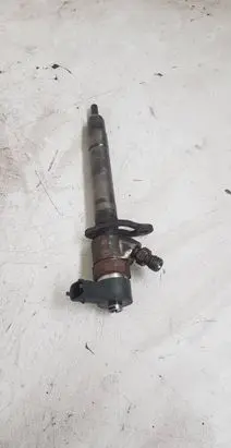 Volvo V70 Fuel injector 30750283 0445110251