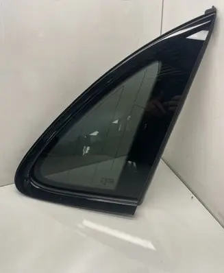 Porsche Macan (95B) Rear side window 95B845298