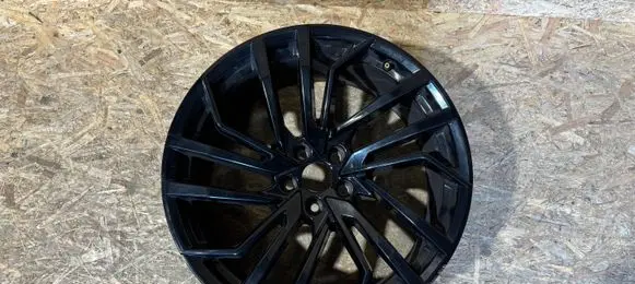 Audi RS4 B9 R20 alloy rim 8W0601025FE K901777