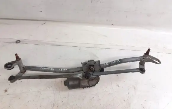 Audi A4 S4 B6 8E 8H Front wiper linkage and motor 8E1955119