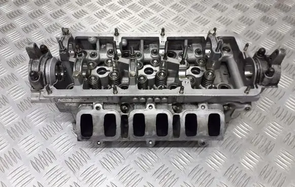 Audi A6 S6 C5 4B Engine head 