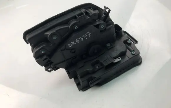 BMW X5 F15 Front door lock 18427810