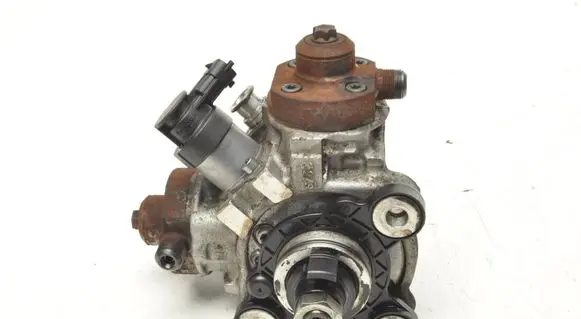 Volvo V70 Fuel injection high pressure pump 0445010618
