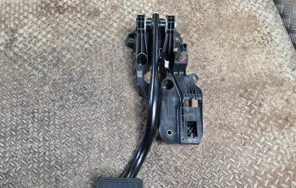 Tesla Model Y Brake pedal 118869150A
