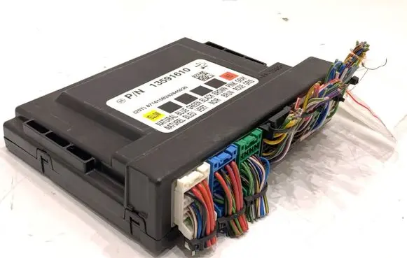 Opel Zafira C Central body control module 13591610