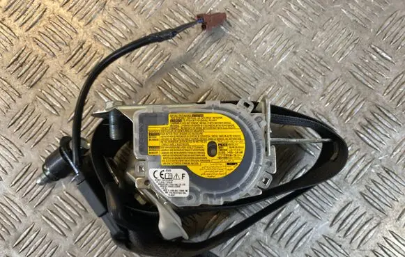 Subaru Outback (BS) Front seatbelt 0589P1000398