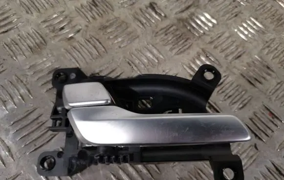 Hyundai Santa Fe Rear door interior handle 82610S2000