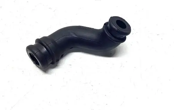 Volvo S60 Breather hose/pipe 30777567