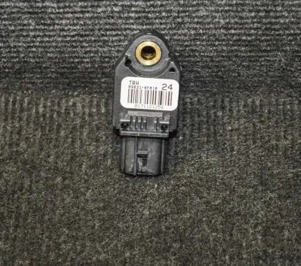 Toyota Verso-S Airbag deployment crash/impact sensor 898310F010