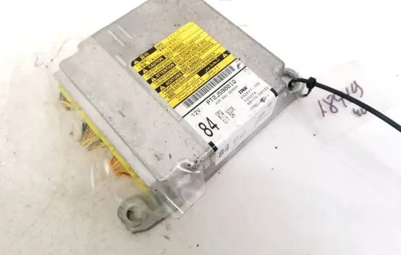 Toyota Avensis T250 Airbag control unit/module 8917005122 89170-05122