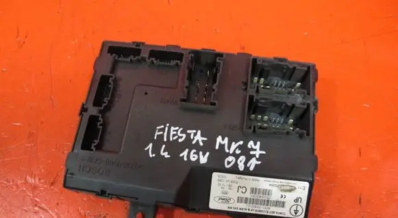 Ford Fiesta Other control units/modules 8V5115K600CJ F005V01086