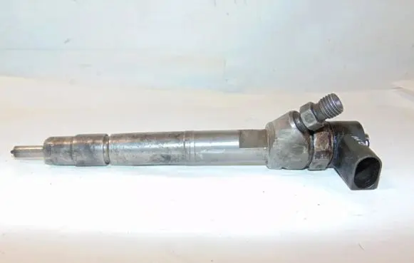 Mercedes-Benz E W210 Fuel injector A6130700187 0445110035