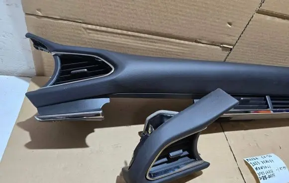 Mazda CX-30 Dashboard air vent grill cover trim dfr5-64832 dfr5-60375
