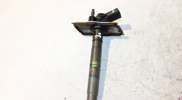 Audi A4 S4 B8 8K Fuel injector 03L130277 0445116030