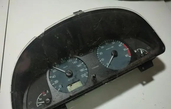 Citroen Xsara Speedometer (instrument cluster) 213158889