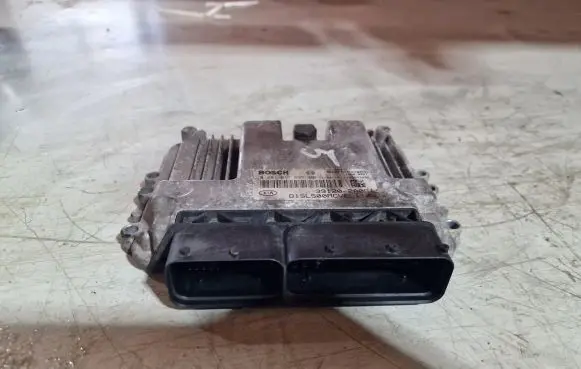 KIA Sportage Engine control unit/module 0281017695
