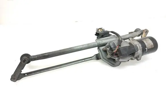 Opel Vivaro Front wiper linkage and motor