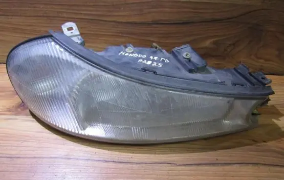 Ford Mondeo MK II Headlight/headlamp 1305235441