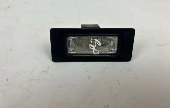 Audi A4 S4 B8 8K Number plate light 8T0943121