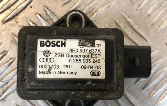 Audi A4 S4 B6 8E 8H ESP acceleration yaw rate sensor 8E0907637A 0021703 0265005245