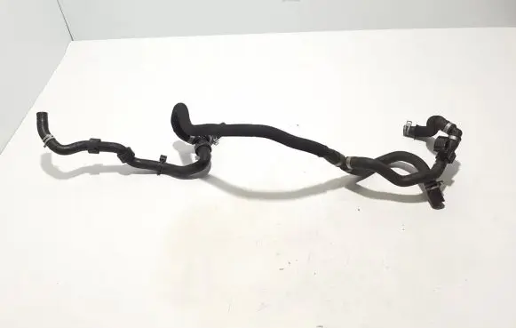 Volvo XC90 Engine coolant pipe/hose 32138791