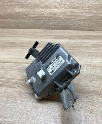 Toyota Corolla E120 E130 Power steering control unit/module 8965002010