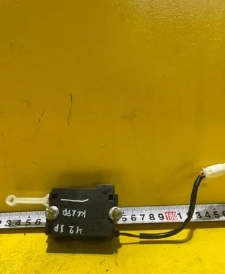 Chevrolet Captiva Central locking motor 96491181