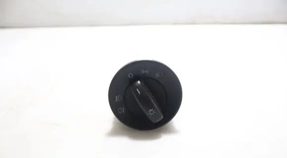 Skoda Octavia Mk2 (1Z) Light switch