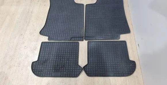 Volkswagen Golf III Car floor mat set 