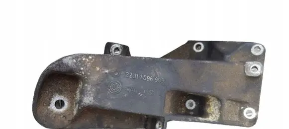 BMW X5 E53 Engine mounting bracket 1096999