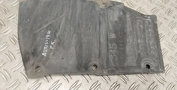 Toyota Auris E180 Engine splash shield/under tray 5144402041