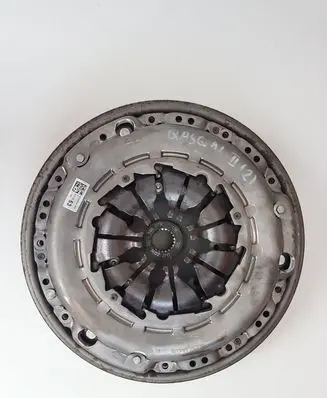 Nissan Qashqai Clutch set kit 123108271R 302050418R