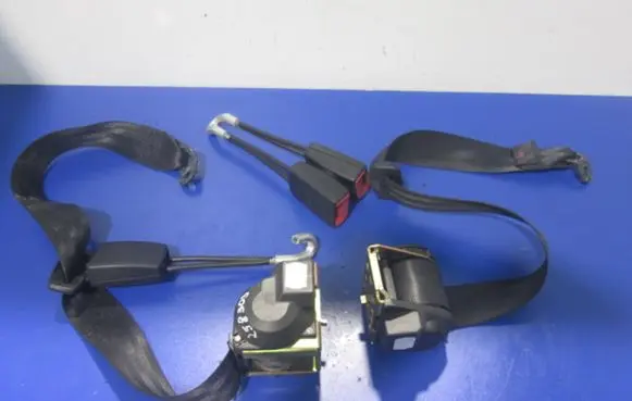 Seat Toledo II (1M) Front seatbelt