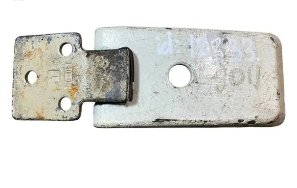 Volkswagen II LT Rear door lower hinge 9017400737